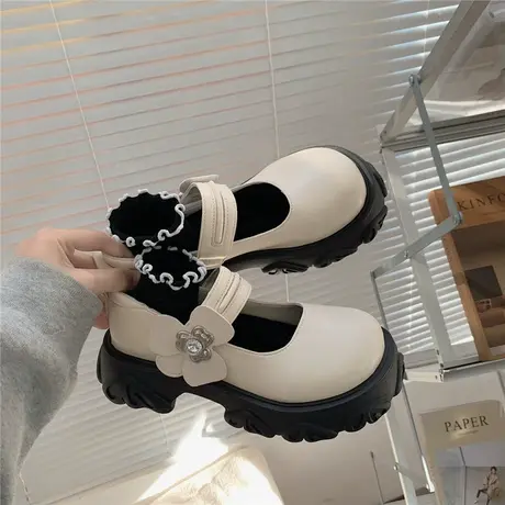 甜酷花朵白色玛丽珍小皮鞋女2023年春季新款复古英伦风日系jk单鞋图片
