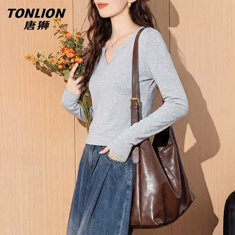 唐狮官方短款长袖t恤女2026新款春季修身打底衫纯欲v领显瘦上衣VC图片