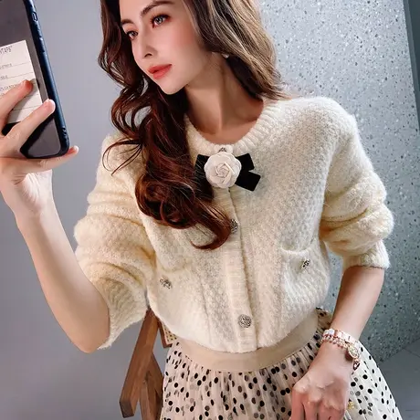 粉红大布娃娃2022新款气质简约圆领外套小香风百搭针织开衫女春商品大图