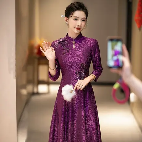 紫色结婚高端妈妈礼服平时可穿喜婆婆婚宴装洋气高贵婚礼喜服秋冬图片