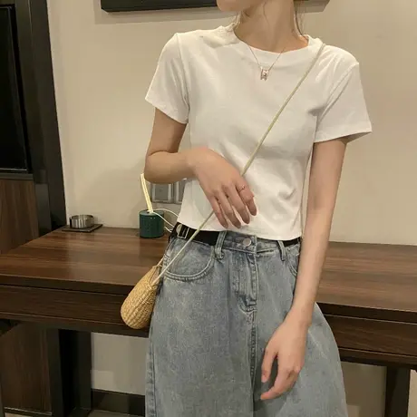 2023年春夏季新款女装设计感小众短款上衣服ins潮白色短装短袖t恤商品大图
