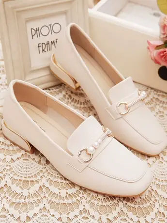 潮牌百搭单鞋女粗跟秋季新款英伦风串珠小皮鞋一脚蹬浅口豆豆女鞋商品大图