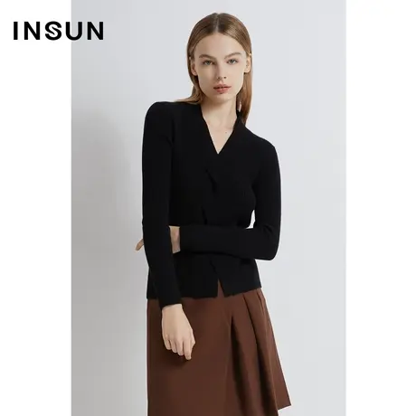 INSUN恩裳线上专选冬季扭花层次感修身羊毛毛织衫图片