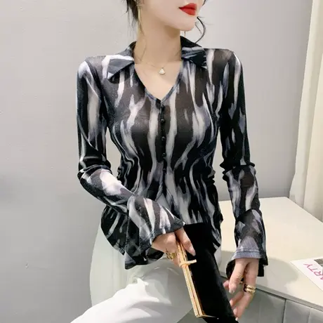 性感镂空V领打底衫喇叭袖网纱印花时尚气质内塔上衣女修身显瘦T恤商品大图