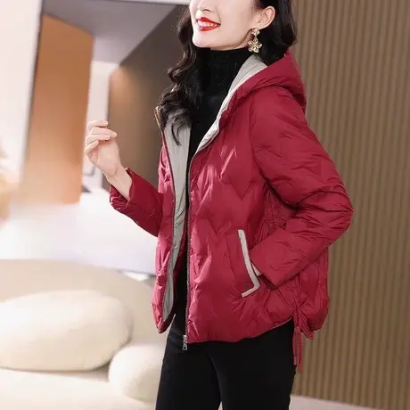 中年妈妈冬装羽绒服女宽松加大码女装休闲洋气保暖白鸭绒棉衣外套图片