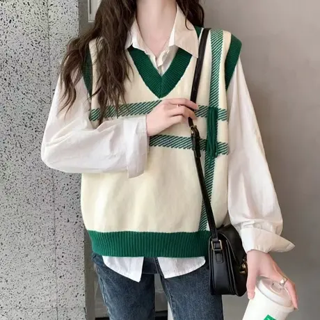 秋装2023新款v领拼色女士针织马甲春秋网红背心叠穿小坎肩马夹女图片