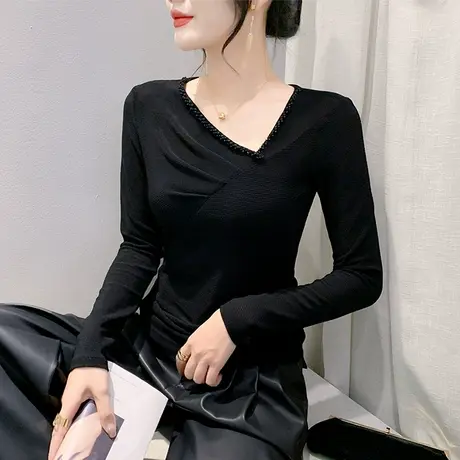 黑色网纱烫钻拼接上衣秋季性感斜V领T恤女长袖洋气修身减龄打底衫图片