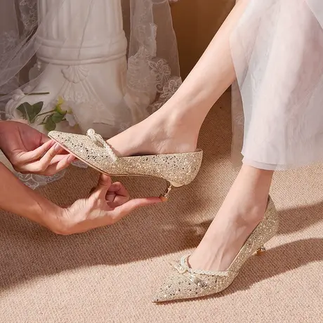 爱丽拉婚鞋女2025新款春季禾秀婚纱两穿香槟色水晶新娘低跟不累脚商品大图