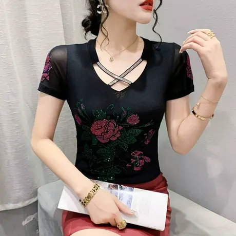 性感V领T恤女短袖欧货减龄气质重工烫钻小衫夏装时尚紧身网纱上衣图片