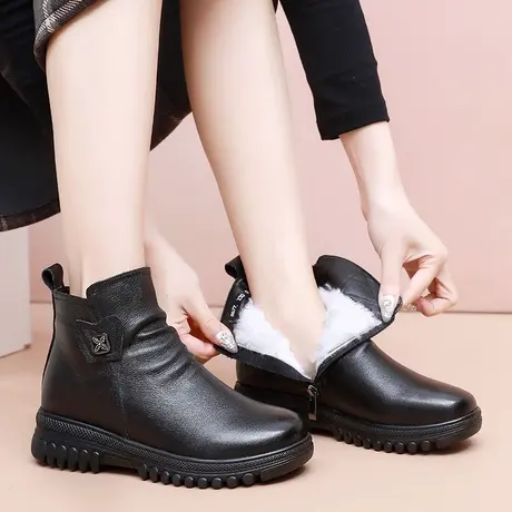 加厚光面雪地靴女平底大码女靴41一43冬季加绒全牛皮真皮短靴女图片