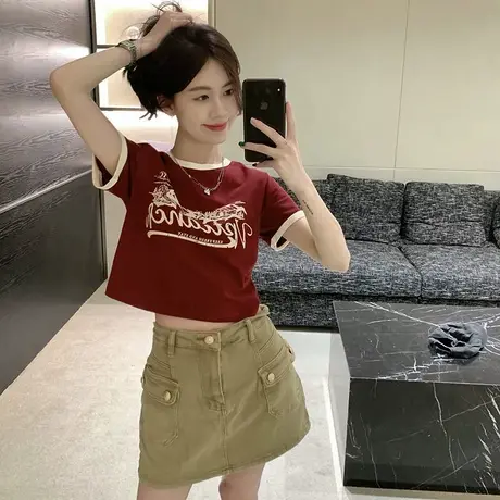 大码女装夏季新款胖mm显瘦遮肉美式正肩短袖t恤设计感上衣200斤潮商品大图