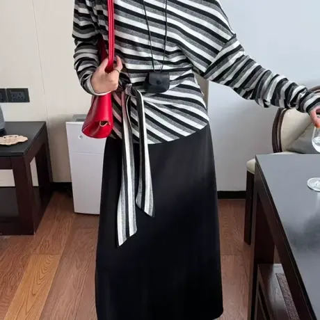 韩系早秋新款时尚设计感小众一字肩长袖T恤女宽松百搭高腰上衣潮商品大图