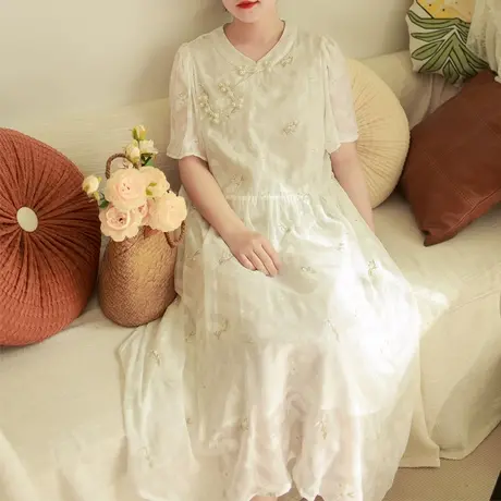 胖妹妹夏季2023新品新中式旗袍连衣裙加大码微胖刺绣珍珠盘扣长裙商品大图