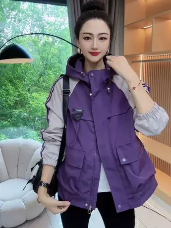 2023秋季新款撞色连帽大口袋加棉短外套女时尚宽松冲锋衣夹克上衣商品大图