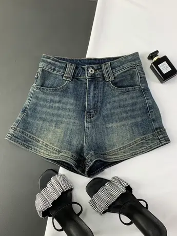 水洗磨白弹力短裤女2023夏季新款性感包臀辣妹短裤高腰阔腿a字裤图片