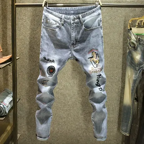 欧洲站轻奢男士牛仔裤蓝灰色修身弹力小脚裤高端骏马刺绣裤子男款商品大图