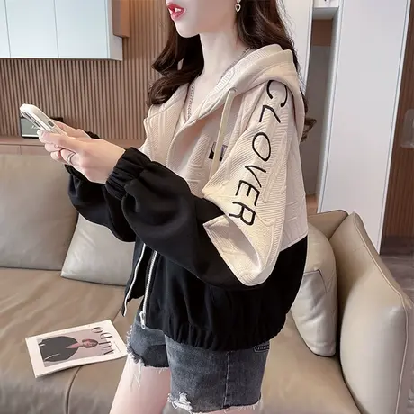 早秋装外套女春秋季韩版宽松设计感小众初秋薄款棒球服开衫卫衣潮图片