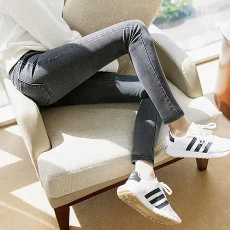 烟灰色牛仔裤女高腰提臀2023秋季新款修身显瘦黑色小脚裤九分裤潮商品大图