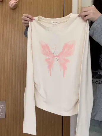 红续涂鸦蝴蝶正肩长袖T恤女日系甜酷风收腰加绒内搭上衣秋冬新款图片