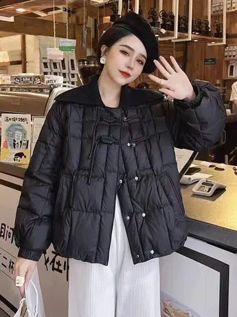 针织大翻领盘扣轻薄羽绒棉服女短款欧货2023年冬新款时尚棉衣外套图片