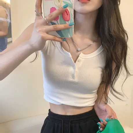 设计感纽扣半开圆领修身背心女内搭夏季小众辣妹纯欲吊带外穿上衣图片