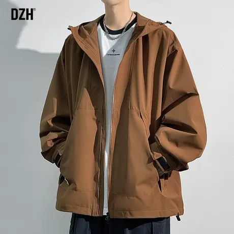男士咖色机能冲锋衣外套男春秋高级感痞帅连帽夹克上衣户外登山服商品大图