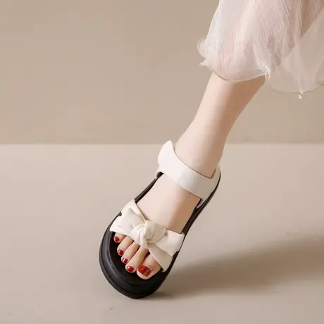 网红百搭凉鞋女夏季休闲平底学生罗马鞋2023爆款仙女风配裙子女鞋图片