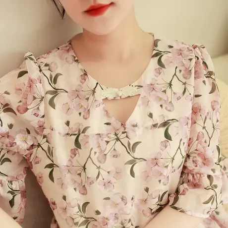 胖妹妹夏季2023新品花朵袖旗袍连衣裙 大码微胖提花工艺复古长裙图片