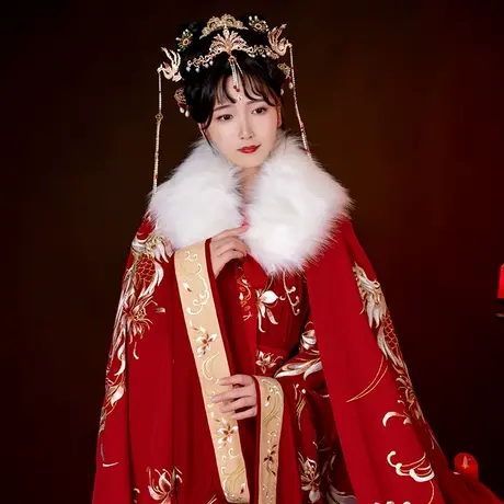 如梦霓裳X神都夜行录联名款【九凤】汉服女绣花斗篷秋冬新保暖图片