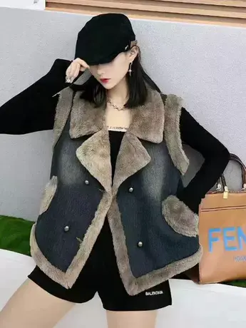 羊羔毛马甲女秋冬2023年新款坎肩背心外套胖mm大码宽松百搭马夹潮商品大图