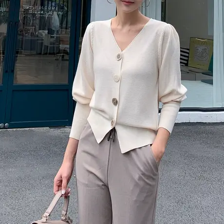 百洛安v领长袖针织衫女秋季新款韩版百搭毛衣时尚纽扣上衣套头衫图片