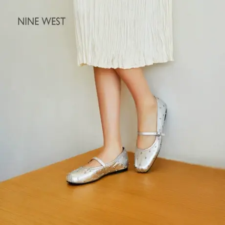 Nine West/玖熙平底玛丽珍鞋女2025新款配裙子铆钉真皮单鞋一字带商品大图
