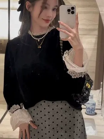 法式复古蕾丝拼接黑色金丝绒衬衫女秋冬新款洋气内搭打底小衫上衣商品大图