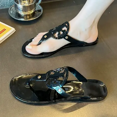 2023新款夏季人字拖女款凉拖鞋洗澡防滑外出海边度假法式平底时尚图片