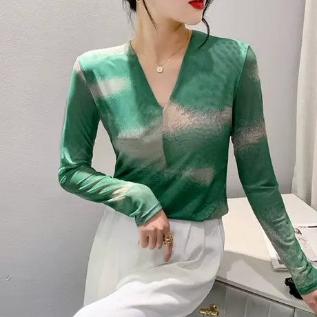 设计感扎染印花T恤女长袖欧货性感V领网纱打底衫内搭气质修身上衣图片