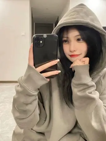 美式复古连帽卫衣女大码秋冬加绒加厚慵懒港风chic插肩外套上衣潮图片