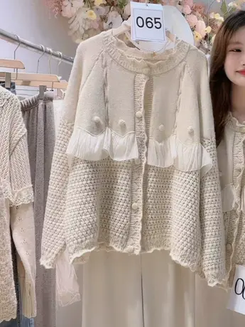 2023早秋新款女装韩版宽松显瘦甜美针织拼接高级感毛衣开衫外套洋图片