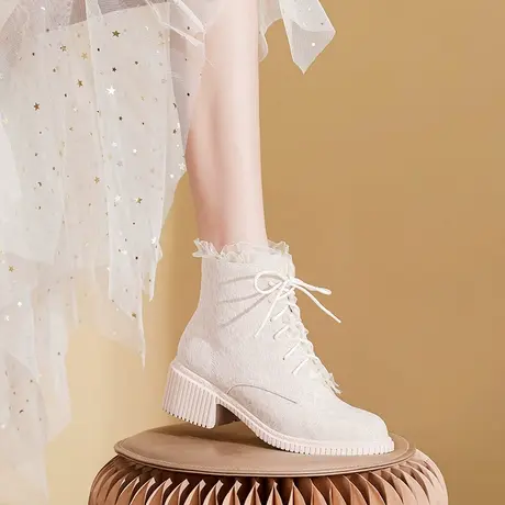 百翎2022秋冬新款女靴粗跟厚底软底仙女风花边中跟短靴小码女鞋子商品大图