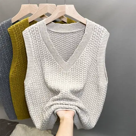 2023秋冬新款洋气针织V领背心女针织马甲百搭无袖毛衣女坎肩上衣商品大图