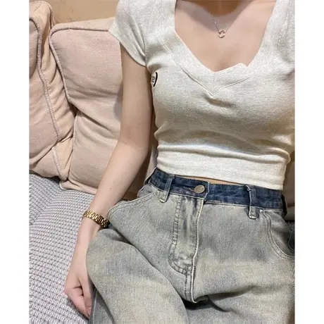 美式辣妹V领短袖T恤女夏装百搭ins潮流韩版修身显瘦短款半袖上衣商品大图