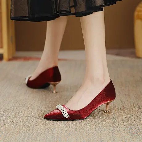 酒红色尖头珍珠新娘结婚单鞋女2023年春季新款性感浅口细跟高跟鞋商品大图