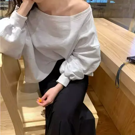 纯诗曼春秋新款短款露肩套头卫衣女韩版宽松大码时尚休闲上衣外套图片