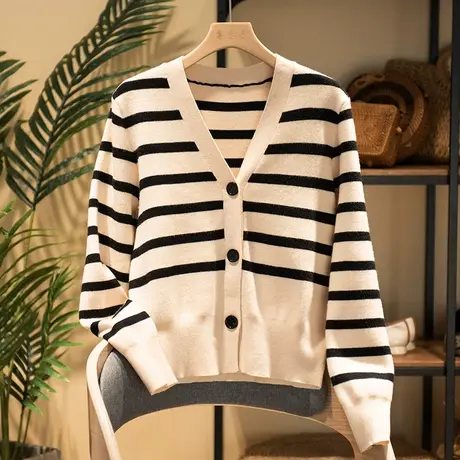 享永子条纹针织开衫女文艺复古宽松显瘦毛衣外套百搭2024春秋新款图片