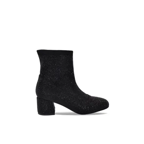 VME/舞魅黑色粗跟简约短筒ins潮水钻高跟百搭小个子时装靴女秋冬图片