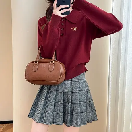 唐狮秋冬毛衣女复古风小刺绣翻领套头针织衫春秋外穿时尚女装tu图片