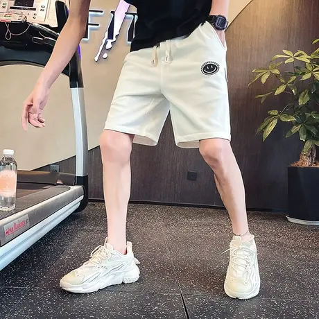 夏季潮流直筒休闲短裤男刺绣笑脸小众潮男宽松篮球运动裤五分卫裤图片