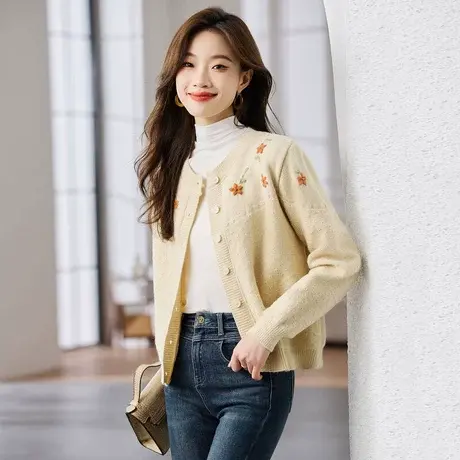 时尚气质毛衣2023年秋季新款女士温柔百搭淑女圆领长袖开衫上衣图片