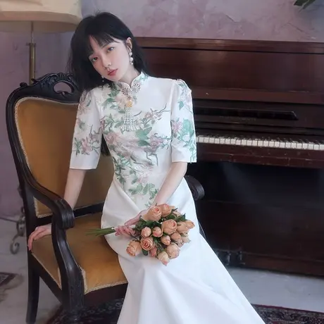 旗袍晚礼服裙女2024新款高级宴会年会主持人气质白色轻奢小众高端商品大图