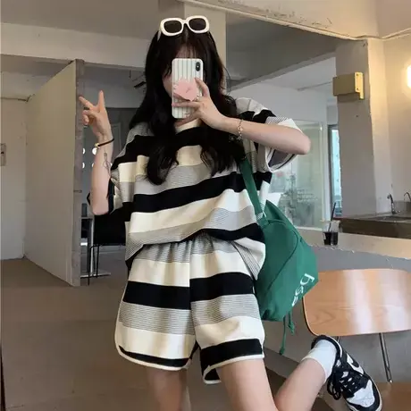 大码女夏装时尚新款韩版宽松胖mm短袖条纹上衣短裤两件套200斤潮商品大图
