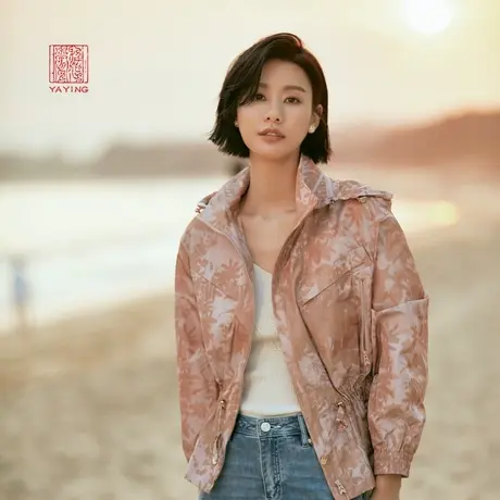 EP雅莹高端系列 时尚运动风可拆卸帽抽绳外套 2023新款1258A图片